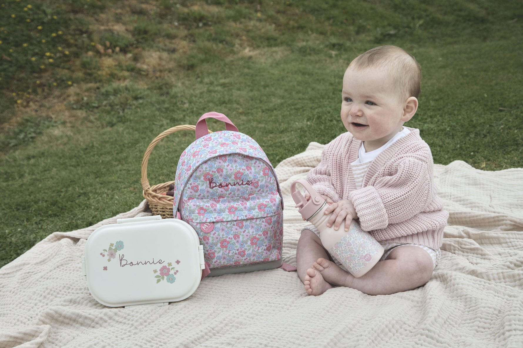 What to Pack in a Toddler Backpack for Days Out