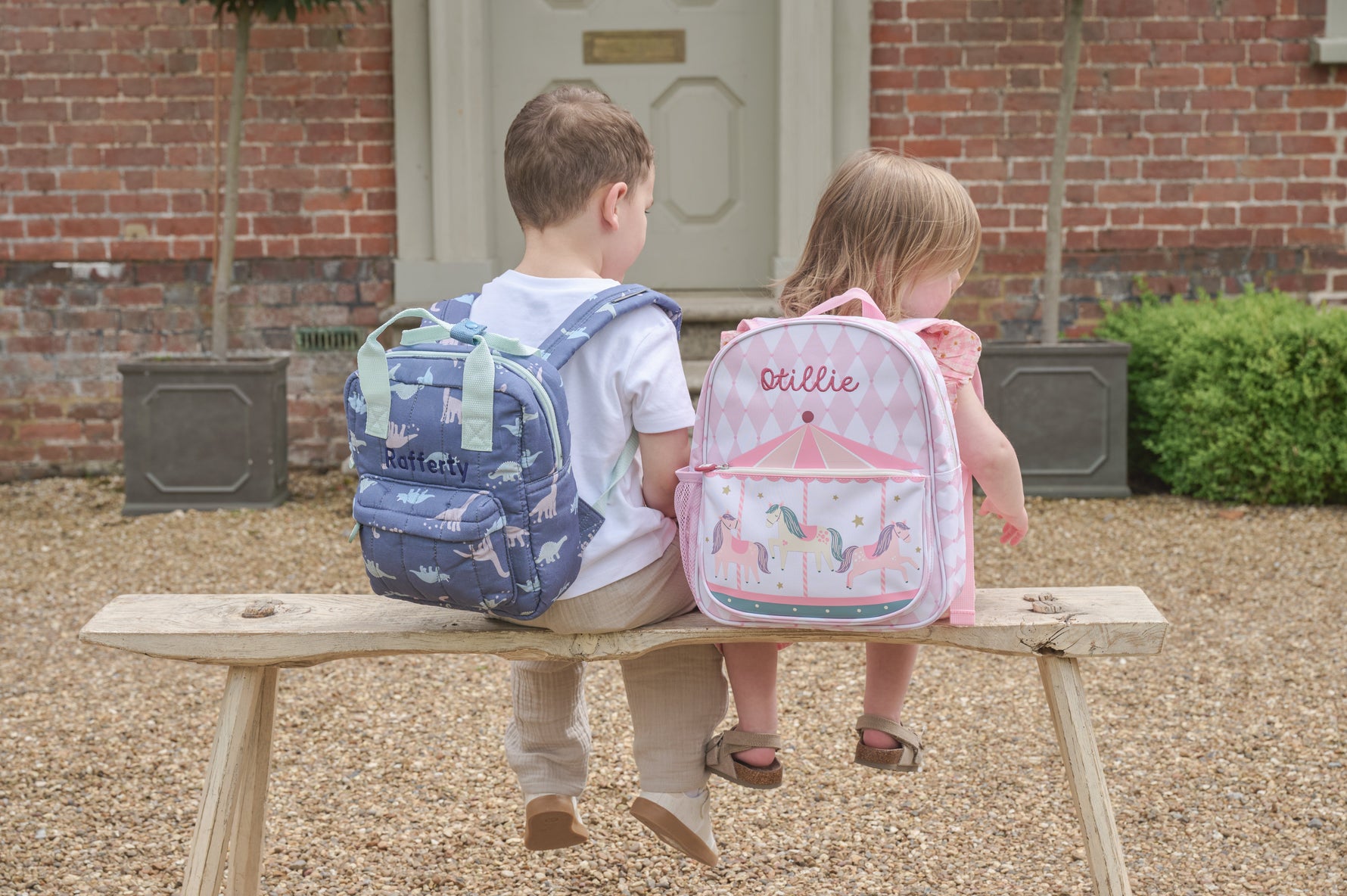 Why Personalised School Bags Help Prevent Lost Property