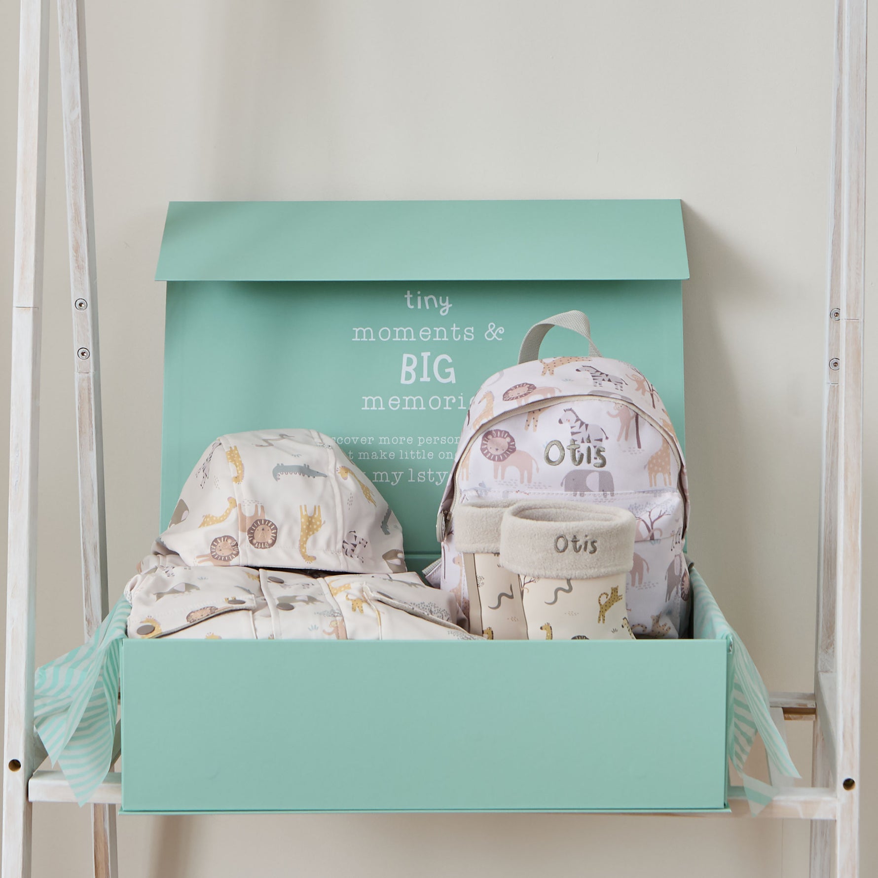 Personalised Neutral Safari Splash and Explore Gift Set