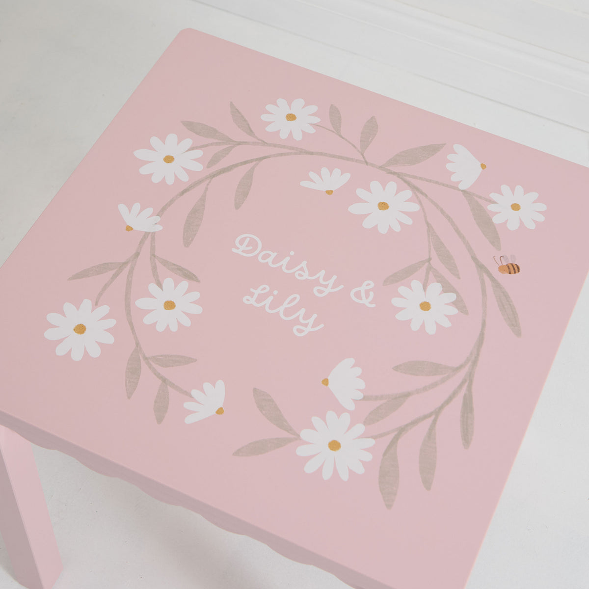 Personalised Daisy Printed Pink Scalloped Table FSC®