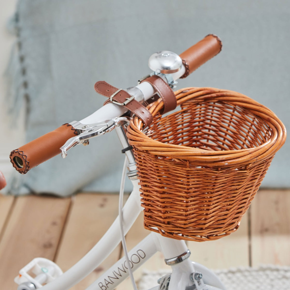 Personalised Banwood Classic Bicycle in White