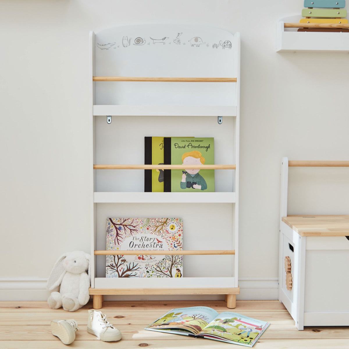 Cuddle Club Animal Bookcase