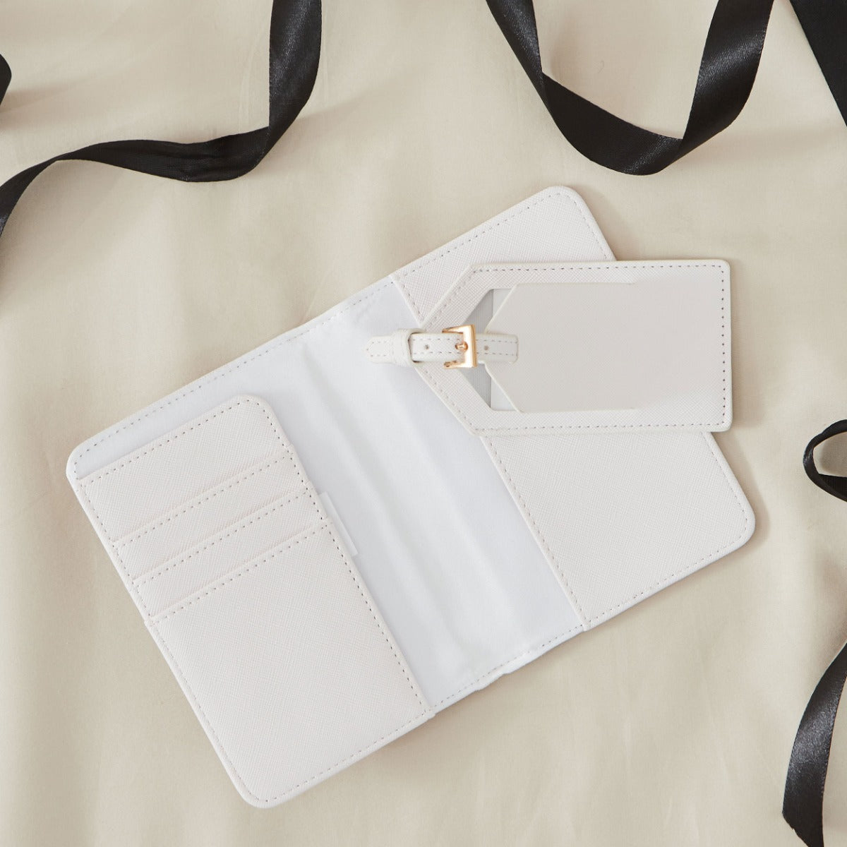 Personalised White 'Mrs' Passport and Luggage Tag Travel set
