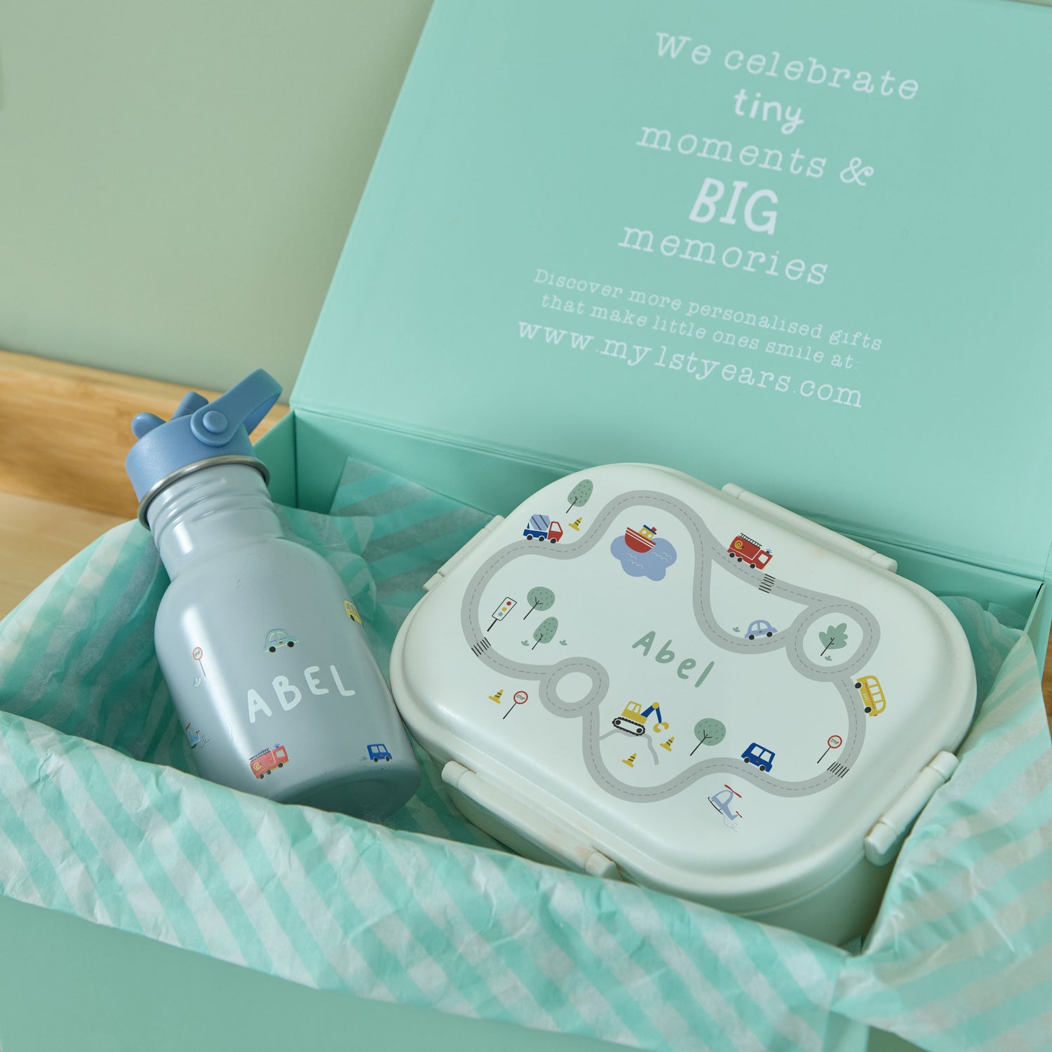 Personalised On The Move Bottle & Lunchbox Set