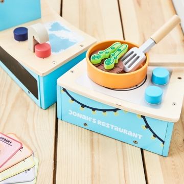 8th Wonder Personalised Bluey Wooden Fancy Restaurant Playset
