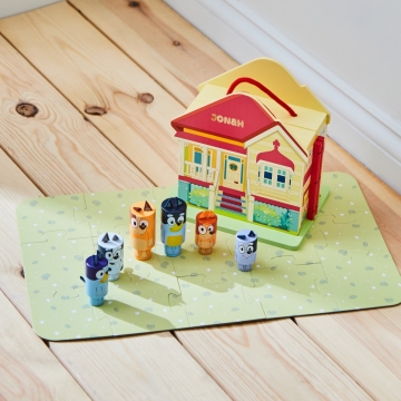 8th Wonder Personalised Bluey Wooden House Playset