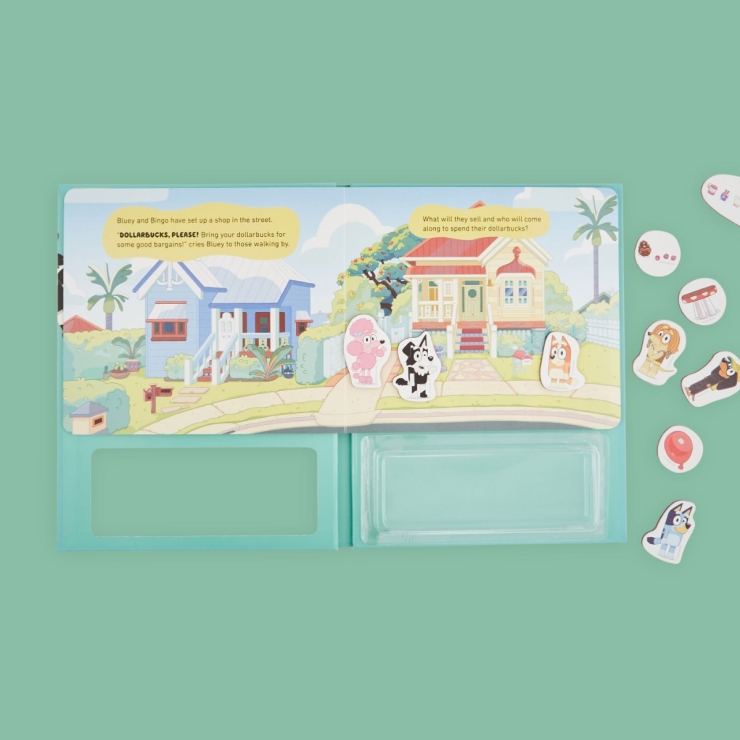 Bluey: Let's Play Outside!: Magnet Book