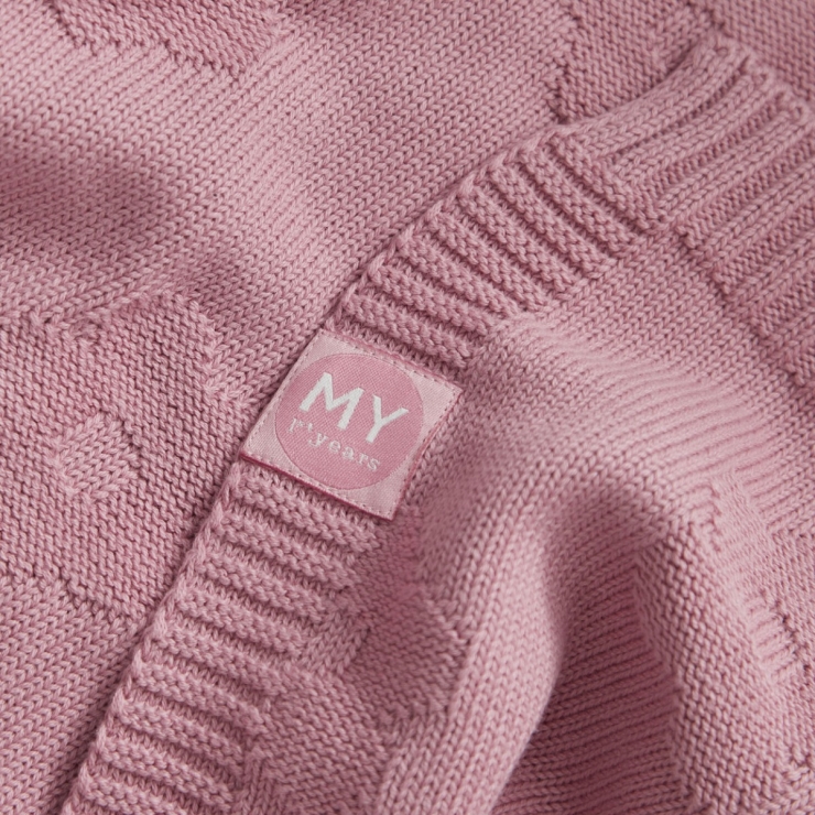 Personalised Raspberry Ripple Flower Jacquard Blanket