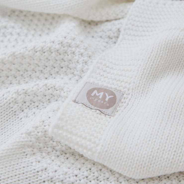 Personalized White London Design Baby Shawl
