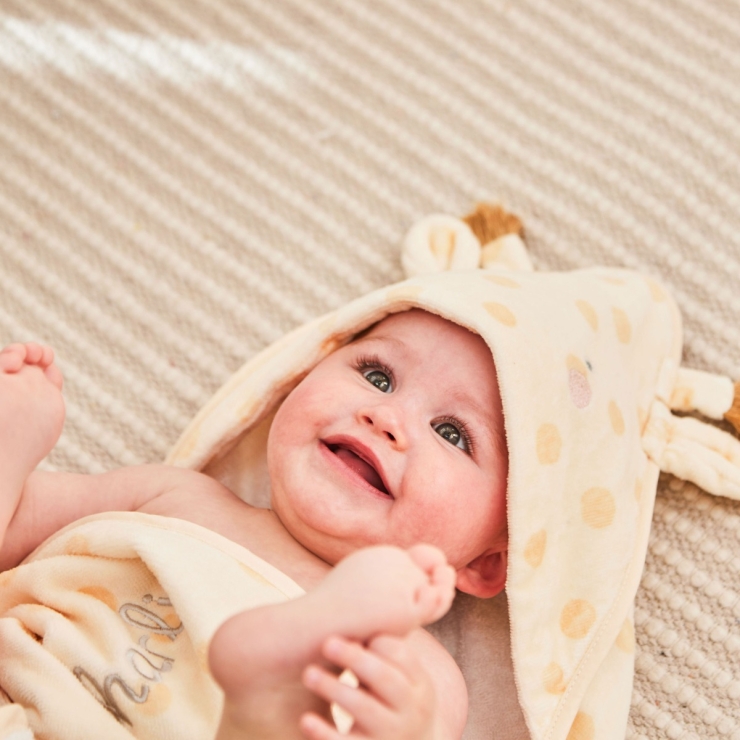 Personalized Giraffe Hooded Bath Towel