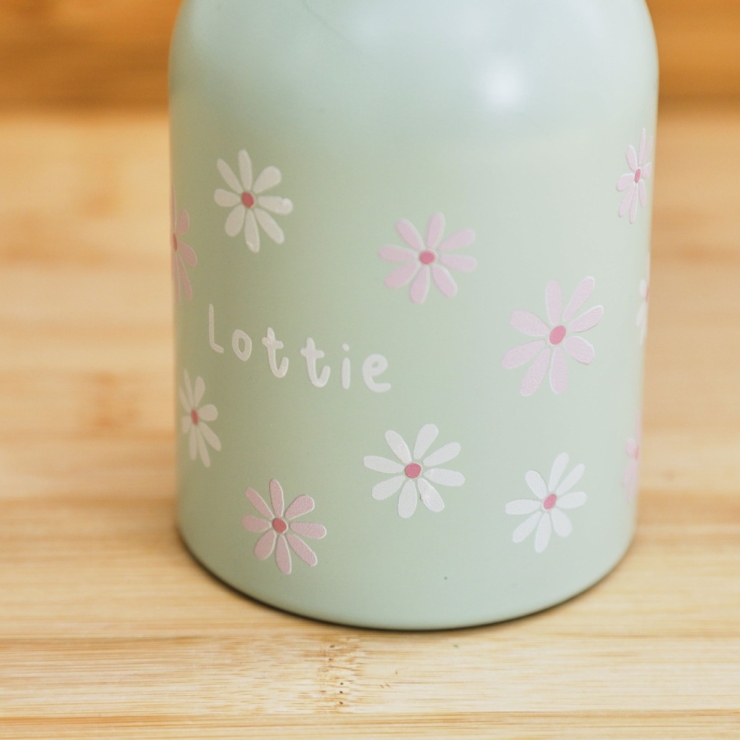 Personalized Sage Daisy Water Bottle