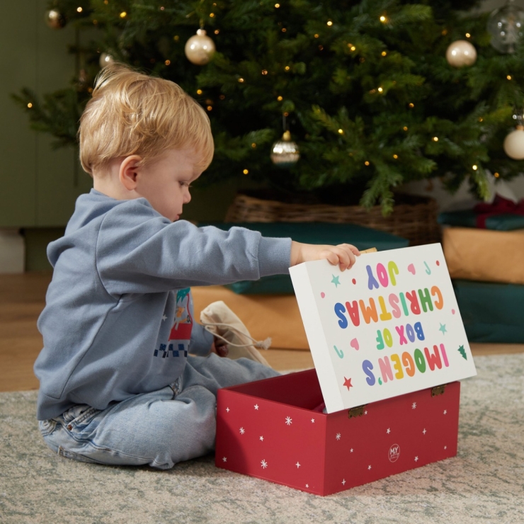 What to Put in Baby’s 1st Keepsake Box